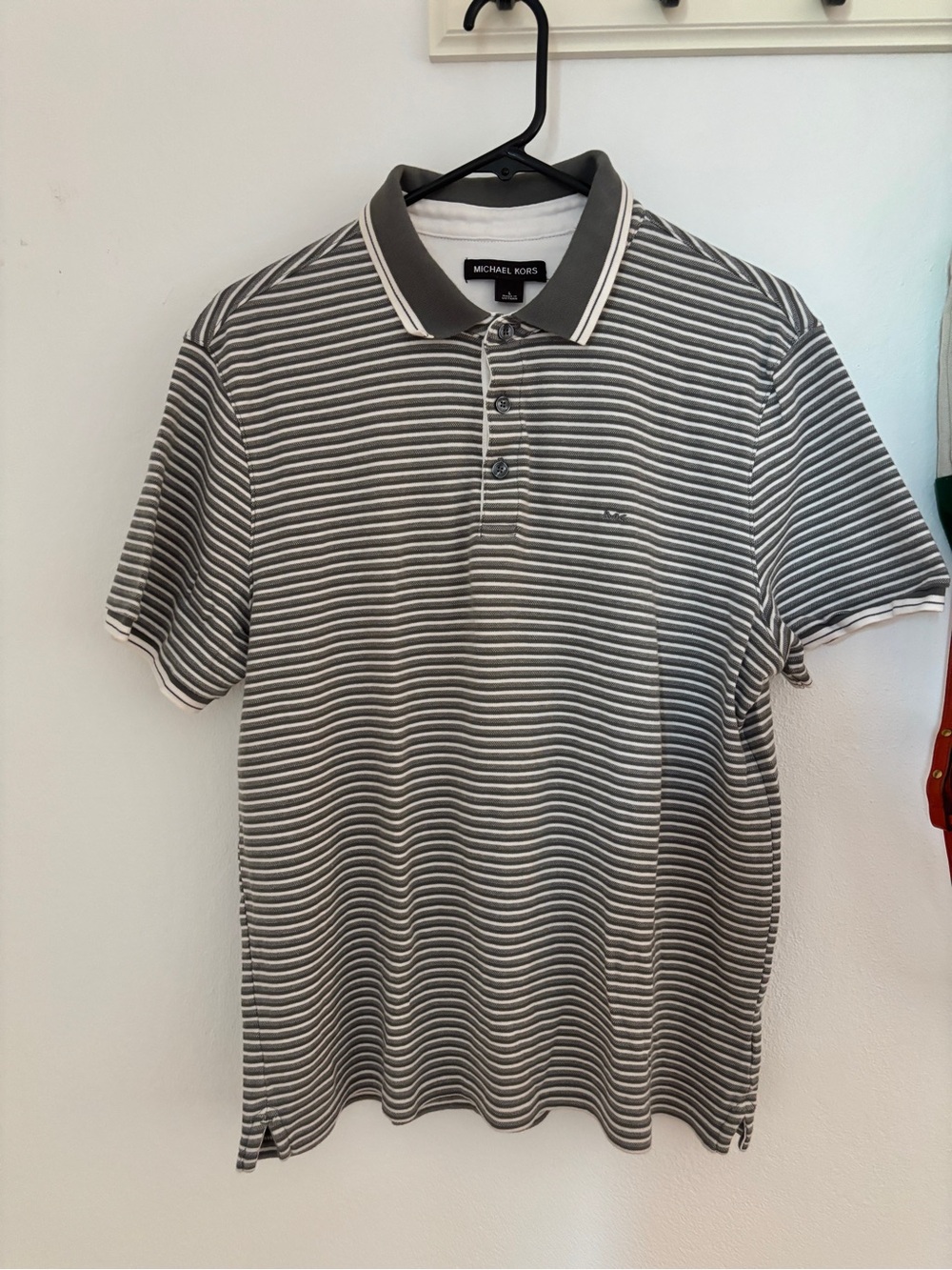 Michael Kors Men's Gray and White Striped Polo Size L